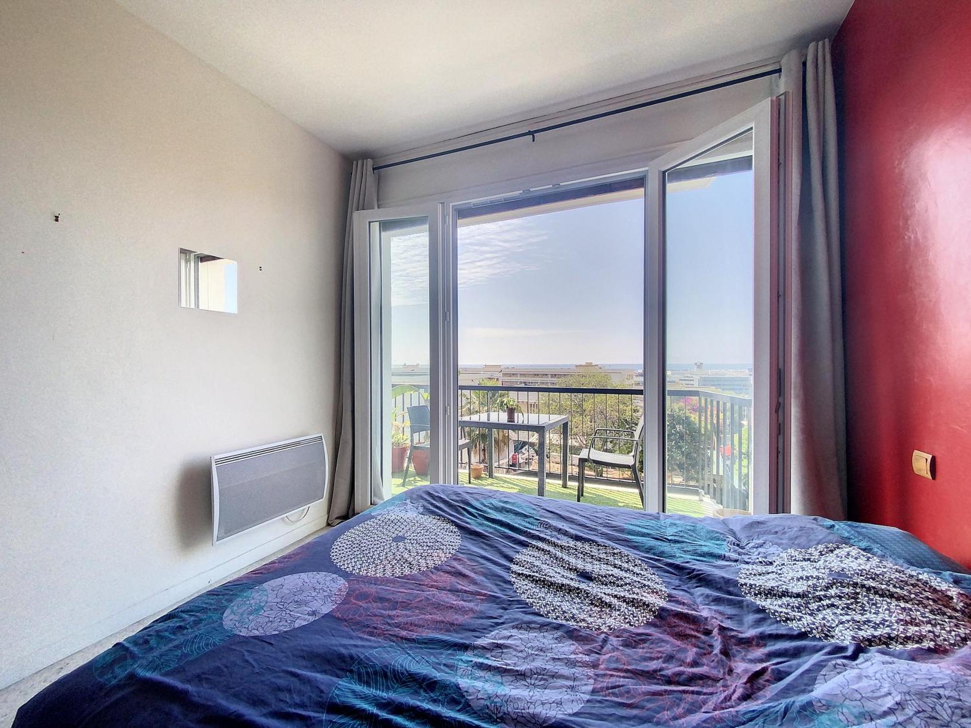 *confort, Vue Mer Et Detente* * Nizza